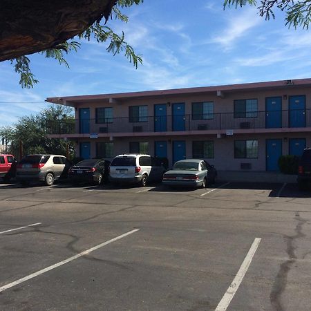 Travel Inn Tucson Bagian luar foto